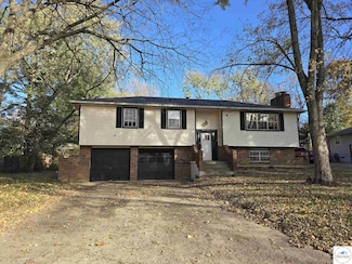 1502 S Main St, Clinton, MO 64735