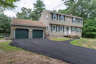 14 Hemlock Cir, Sandown, NH 03873
