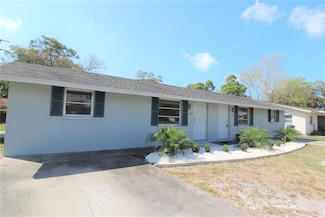 562 Briarwood Rd, Venice, FL 34293