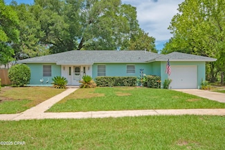 2094 Morven St, Chipley, FL 32428