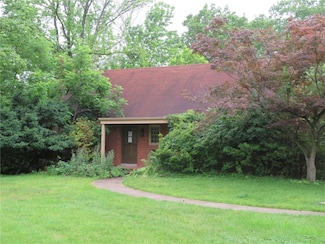 3030 Hillcrest Rd, Bethel Park, PA 15102