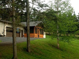 5 Country Lane Rd, Madawaska, ME 04756