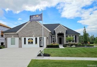 50861 Mistwood Dr, Macomb, MI 48042