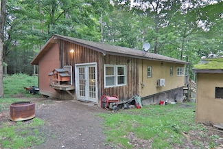 609 Smokey Zimmer Rd, Newark Valley, NY 13811