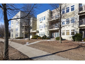 8206 Starr Grass Dr Unit 212, Madison, WI 53719