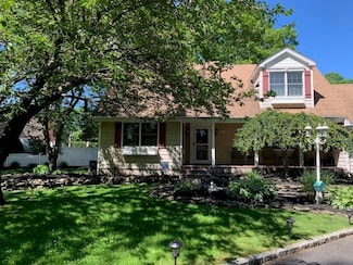 7A Quenzer St, Nesconset, NY 11767