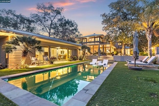 1121 Estates Dr, Lafayette, CA 94549