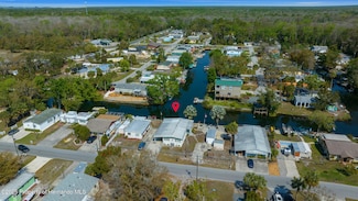 6448 W Richard Dr, Weeki Wachee, FL 34607