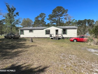 258 Pineview Rd, Richlands, NC 28574