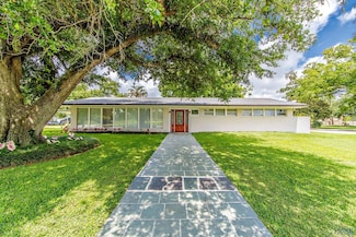 600 Hollygrove Ave, Houma, LA 70360