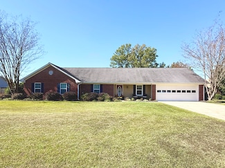 17 Paige Cove, Columbus, MS 39702