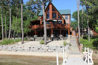 23 Bay Point Rd, Center Ossipee, NH 03814