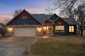 10956 Pheasant Ln N, Maple Grove, MN 55369