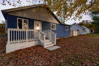 356 S Wolf Lake Rd, Muskegon, MI 49442