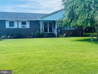 1585 Serene Dr, Vineland, NJ 08360