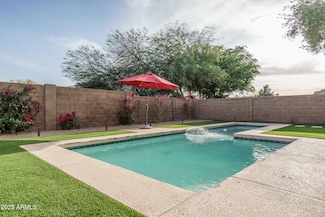 3827 W Fallen Leaf Ln, Glendale, AZ 85310