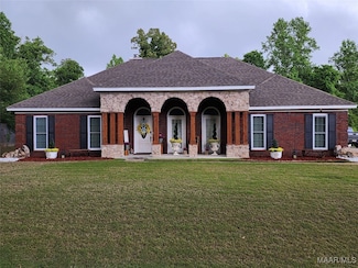 54 Brandy Ct, Deatsville, AL 36022