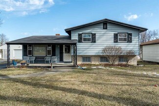 3328 Seward Ave, Rockford, IL 61108