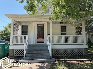 106 W Harrison Ave, Fairfield, IA 52556