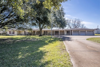 1510 E Archer Rd, Baytown, TX 77521
