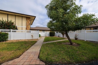 4289 Island Cir Unit 2, Fort Myers, FL 33919