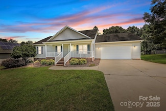 226 Brooks Farm Dr, Rockwell, NC 28138