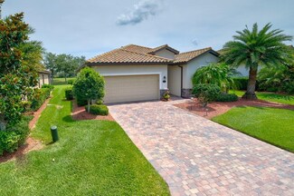 7027 Quiet Creek Dr, Bradenton, FL 34212