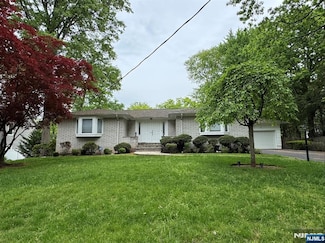 25 3rd St, Norwood, NJ 07648