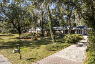 4221 Clearwater Ln, Jacksonville, FL 32223