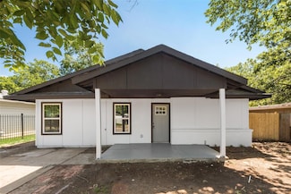 1005 Osborne Ln, Fort Worth, TX 76112