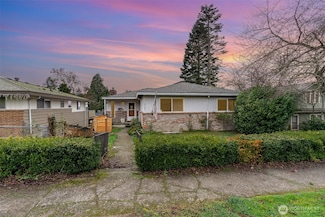 6525 39th Ave SW, Seattle, WA 98136