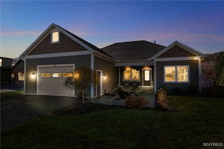 20 Filmore Dr, Ellicottville, NY 14731