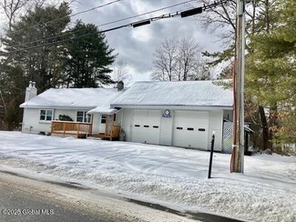 14 Farr Ln, Queensbury, NY 12804