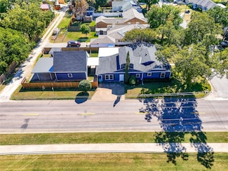 1825 N Highland Ave, Sherman, TX 75092