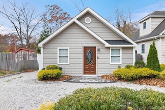 62 Quail Rd, Rocky Point, NY 11778