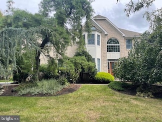 6 N Longfellow Dr, Princeton Junction, NJ 08550
