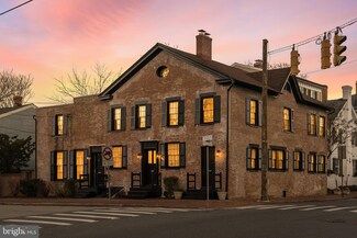 31 College Ave, Annapolis, MD 21401