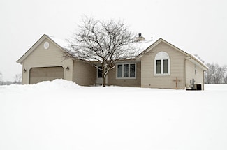 N3947 Cushman Rd, Helenville, WI 53137