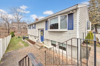 4 Tidal Cove Way, Gloucester, MA 01930