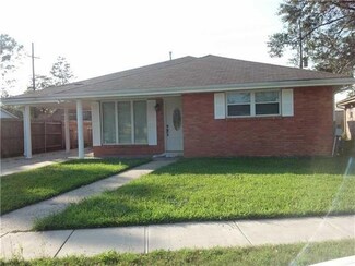 2104 Francis St, Violet, LA 70092