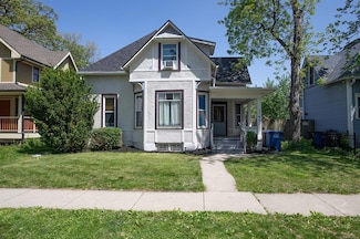 1143 27th St, Des Moines, IA 50311