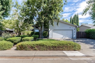 920 N Lincoln St, Dixon, CA 95620