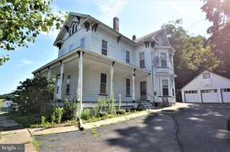 844 Brass Castle Rd, Belvidere, NJ 07823