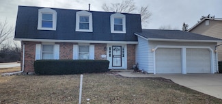 1501 White Trail, Elk Grove Village, IL 60007