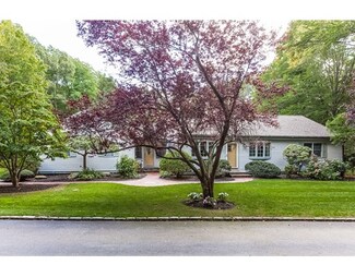 183 Mann Lot Rd, Scituate, MA 02066