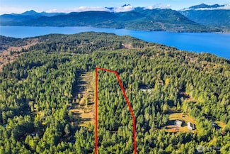 6077 Minnig Ln NW, Seabeck, WA 98380