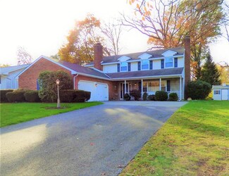 3695 Kim St, Bethlehem, PA 18017