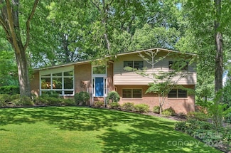 6810 Folger Dr, Charlotte, NC 28270