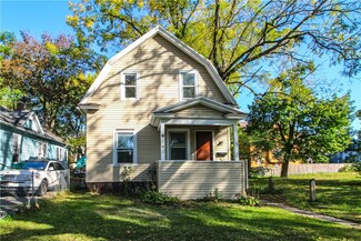 16 Earl St, Rochester, NY 14611
