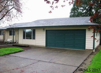 400 S Pershing St, Mount Angel, OR 97362